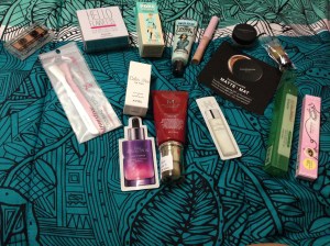 Sometimes all girls just need to pamper and love themselves. Be pretty and stay away from stress. Life is short, enjoy the youth and its color. 